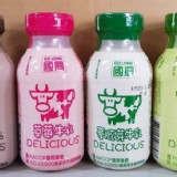 國農牛奶 （塑膠瓶 215ml）草莓牛奶- 整箱24瓶