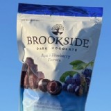 日本COSTCO好市多限定⭐Brookside 黑巧克力巴西莓藍莓口味 907g 特價：$920
