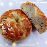 Ａ：乳酪蔥貝果