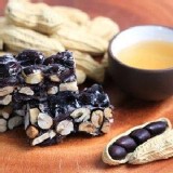 《心益安》黑鑽花生糖300g/包 特價：$160