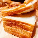 千層生乳吐司一個