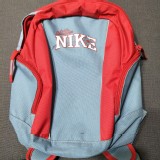 NIKE 後背包 特價：$300