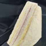 【義華】三明治2入+牛角麵包1入【只有9盒】