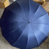 超巨12骨抗暴雨手動雨傘 B.丈青