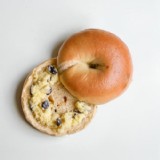 【甜蜜點】特A加州葡萄奶酥貝果(1個)