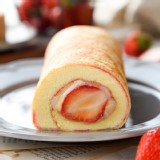 草莓卡士達麻糬捲