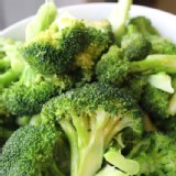 綠花椰菜 1KG (產地台灣) 特價：$100