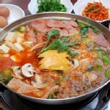 【歐霸部隊鍋】泡菜牛肉 特價：$199