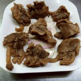 豚の半筋半肉 ：500克 特價：$140