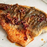 招牌鱸魚排250g以上 特價：$150