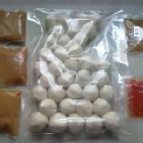 豆味行魚丸1包(含甜不辣醬*3包＋湯頭*1包+辣椒醬*1包)