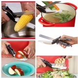 剪刀+砧板的超強二合一組合~省去洗砧板摩菜刀的麻煩