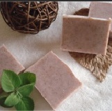 粉泥洋甘菊美膚皂 中性、混和肌~歡慶開幕大回饋活動開跑囉！所有皂款通通85折~ 特價：$76