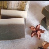 艾草海藻砂去角質皂 中性、油性肌~歡慶開幕大回饋活動開跑囉！所有皂款通通85折~ 特價：$85