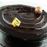 ★MELT★入口即化之生巧克力蛋糕 8吋 柔軟濕潤的巧克力蛋糕夾了厚厚香濃的巧克力醬，沒有多餘的奶油與甜膩，微苦適甜， 滿額免運 特價：$299