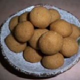 榛果咖啡球 試吃每包約10~11顆(重量約正品五分之二)。訂購滿$800即免運費，加贈主購禮試吃品兩包