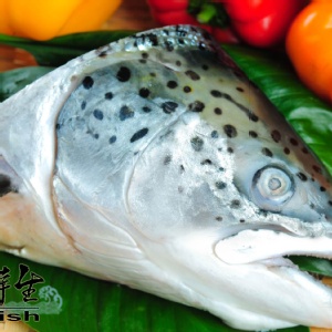 ★漁鮮生★《鮭魚頭對切》380g±10%/個, 海鮮團購 進口 平價 高品質 急凍宅配 真空保鮮