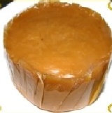 純糯米磨製　純柴火蒸的手工黑糖年糕 大　約600g 特價：$75