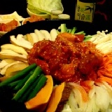 @春川炒雞排@2~3人份 300克特調雞腿丁~韓國原裝冬粉~年糕~甜不辣片~辣醬