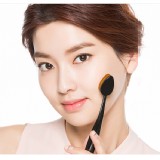 1分鐘上好底妝！【國外超紅】無痕粉底刷！