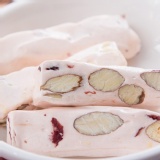 蔓越莓杏仁果牛軋糖家庭包 特價：$380