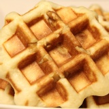 核桃仁鬆餅-Honey Waffle 採用天然發酵麵糰製作無加水純牛奶