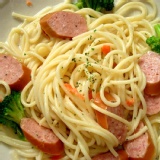 德國燻腸奶油白醬義大利麵 360g (含麵、醬) 特價：$39