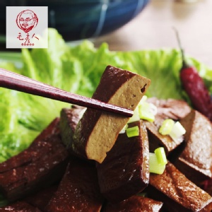 【毛彥人．秘釀甕滷味】蜂巢式爆漿豆干/新鮮製作/退冰即食