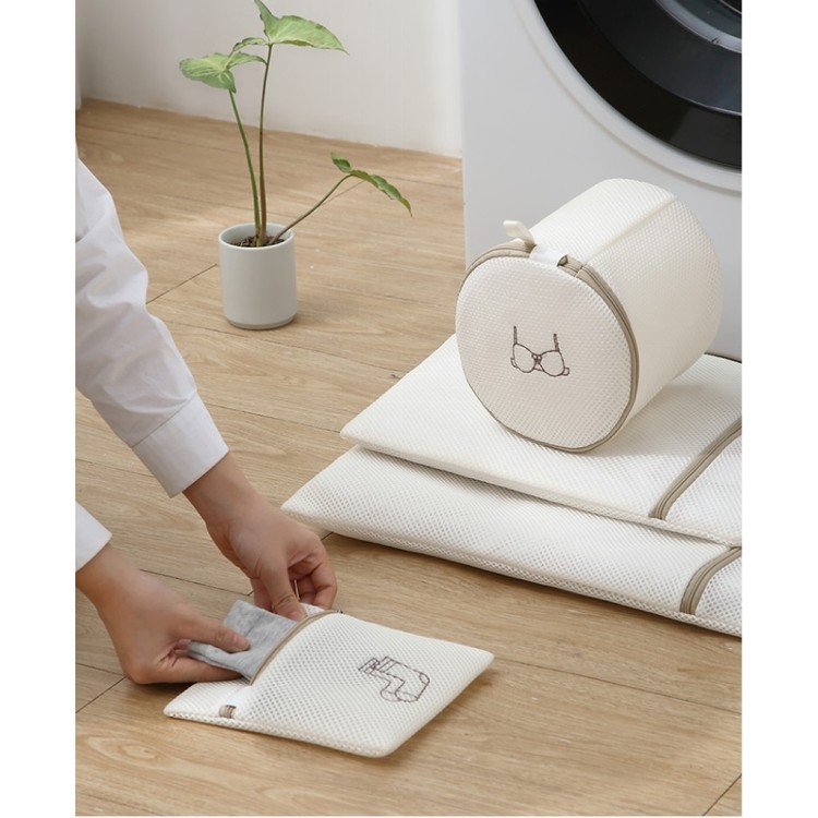 【輝鴻】加厚細密網刺繡洗衣袋[PZF3588]