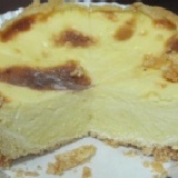 香草烤布丁 衝人氣!!冰凍的滋味,滴水不加超香濃,奶味十足的口感,解凍後即可立即食用(蛋奶素) 特價：$55