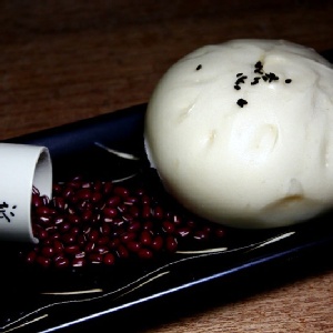 【包狀元老麵包子店】★奶香紅豆包★ (4入)