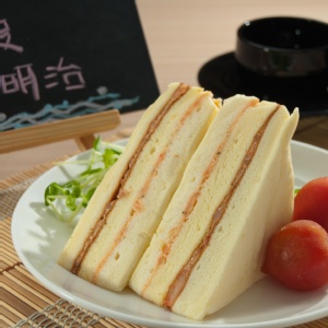 龍蝦沙拉蛋糕三明治