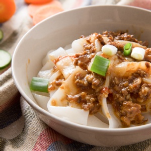 栗園米食客家風味粄條(川味辣醬)