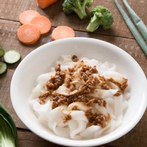 栗園米食客家風味粄條(沙茶肉燥)