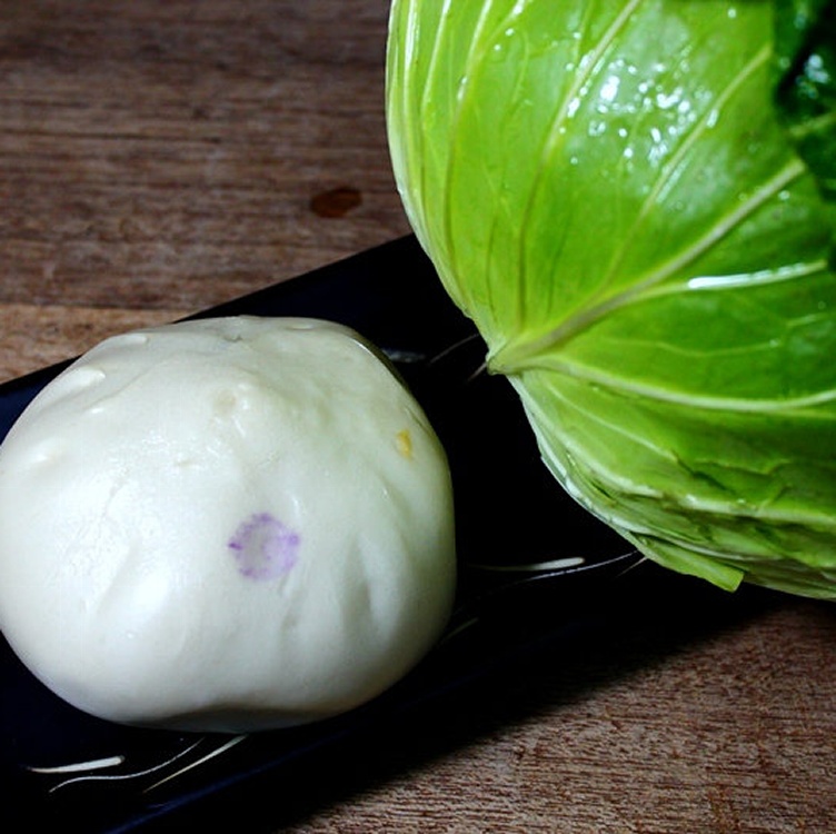 【包狀元老麵包子店】★高麗素菜包★ (4入)高山菜，料豐富!!