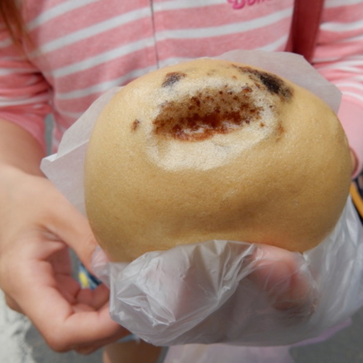 爆漿黑糖包