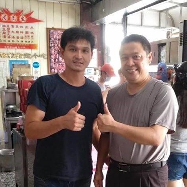 北斗肉圓生6顆/密封盒裝（附獨特醬包/附塑膠提袋 ）