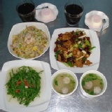 333輕鬆快樂雙人餐享用原價含服務費666 宮保雞丁、樹子水蓮、揚州炒飯、飲料甜點及附湯 特價:$333 333輕鬆快樂雙人餐享用原價含服務費666 宮保雞丁、樹子水蓮、揚州炒飯、飲料甜點及附湯 特價:$333