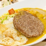 咖哩牛肉漢堡排飯 特價：$129