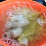 酸菜薑絲豬腸湯