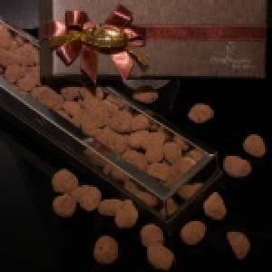 手工巧克力-黑色豆豆禮盒