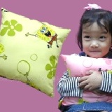 正版授權 海綿寶寶 童枕 方型抱枕 午安枕26公分 台灣製造