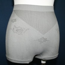 女彈性竹炭平口內褲