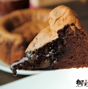 凹蛋糕-巧克力 特價：$220