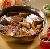 麻辣鍋底(4人份)共約2500g/份 特價：$250