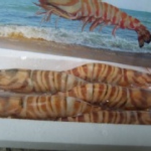 海大蝦、又稱大明蝦，一斤一盒，好大一隻，隨便煮都好吃!