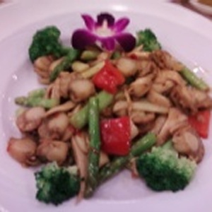 帆立貝,約50元幣的大小,鮮甜好吃! 料理和干貝差不多的方式!