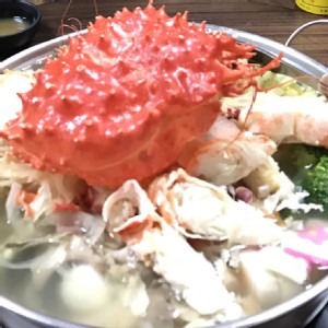 美味智利的帝王蟹，重量1.8~2kg，年節送禮自用兩相宜!