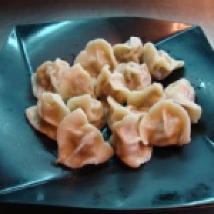 手工韭菜水餃