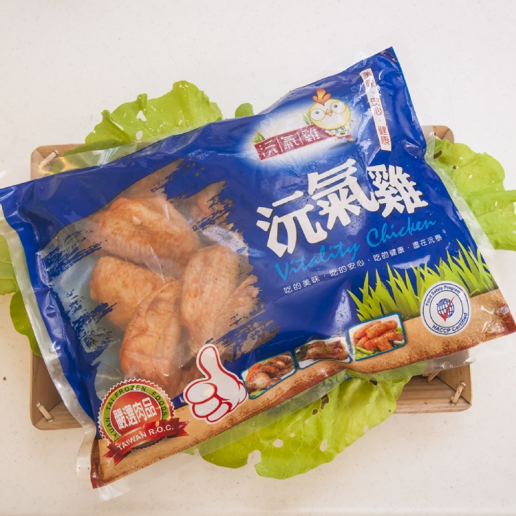 紐奧良雞翅，1kg/包約25隻 ，用炸的或烤的都適宜!